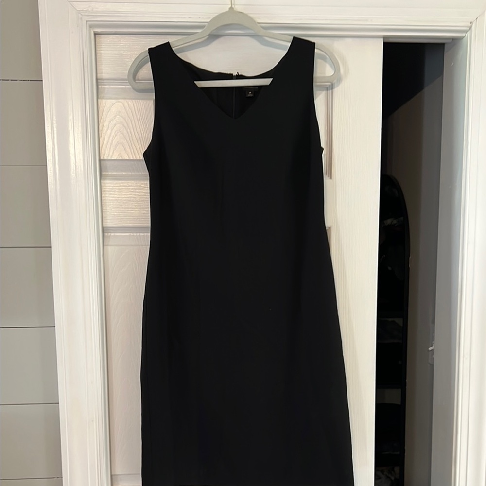 Elegant Black Sleeveless Dress
